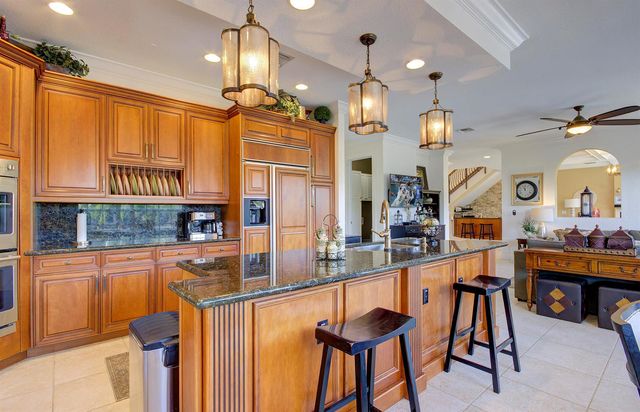 4040 NE 25th Avenue, Lighthouse Point, FL 33064