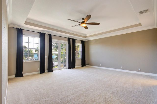 4040 NE 25th Avenue, Lighthouse Point, FL 33064