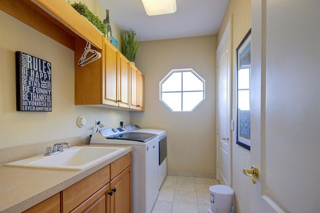 4040 NE 25th Avenue, Lighthouse Point, FL 33064