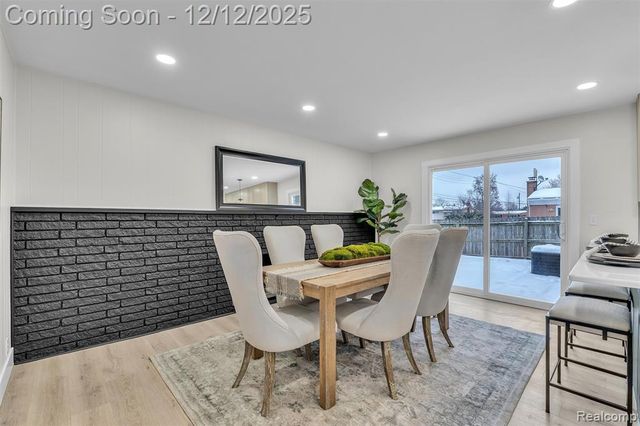 39266 Dover Street, Livonia, MI 48150