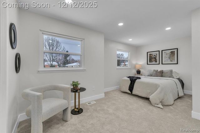 39266 Dover Street, Livonia, MI 48150