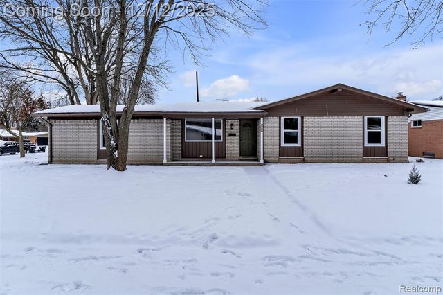 39266 Dover Street, Livonia, MI 48150