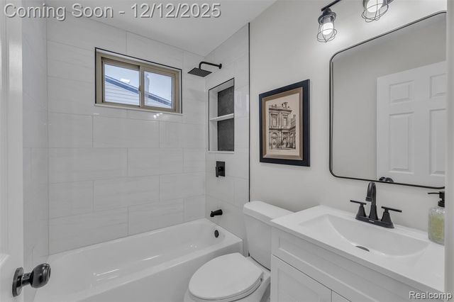 39266 Dover Street, Livonia, MI 48150