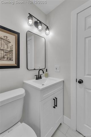 39266 Dover Street, Livonia, MI 48150