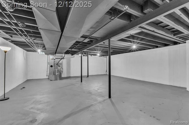 39266 Dover Street, Livonia, MI 48150