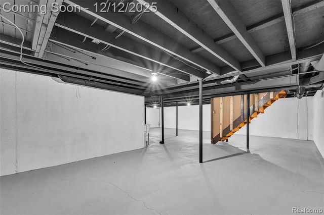 39266 Dover Street, Livonia, MI 48150