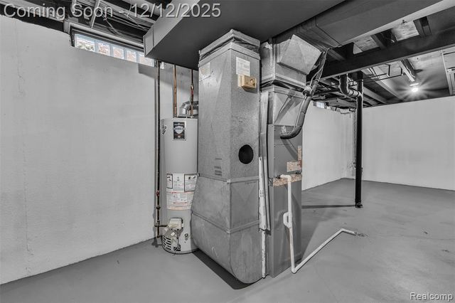 39266 Dover Street, Livonia, MI 48150