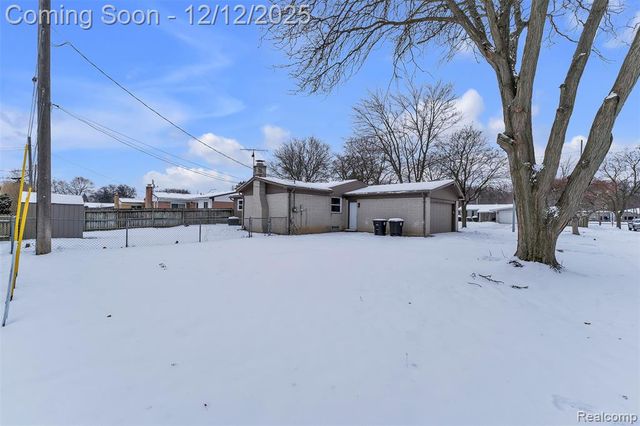 39266 Dover Street, Livonia, MI 48150