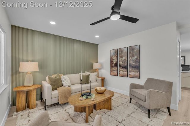 39266 Dover Street, Livonia, MI 48150