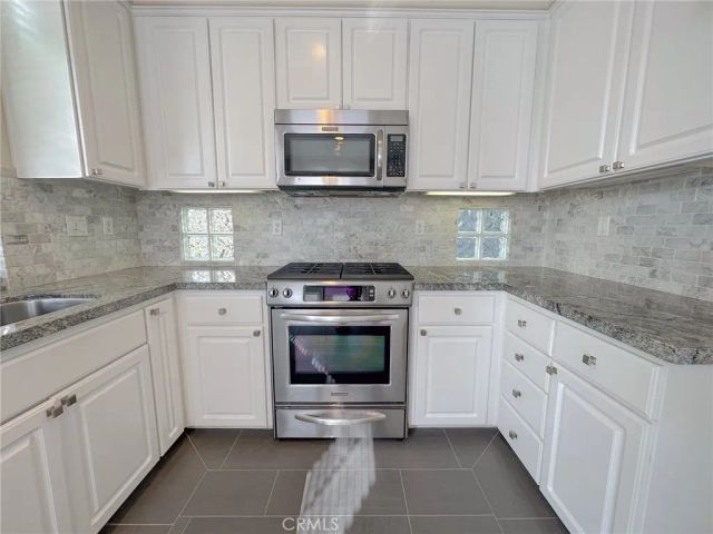 16 First Street, Ladera Ranch, CA 92694