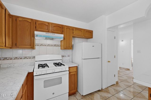 3320 CATHERINE ANN Drive, El Paso, TX 79936