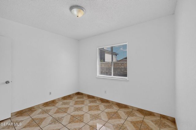 3320 CATHERINE ANN Drive, El Paso, TX 79936