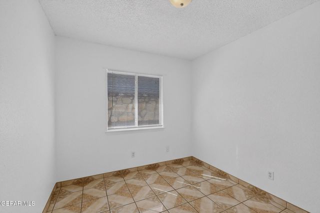 3320 CATHERINE ANN Drive, El Paso, TX 79936