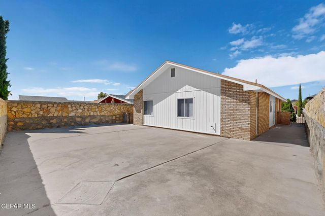 3320 CATHERINE ANN Drive, El Paso, TX 79936