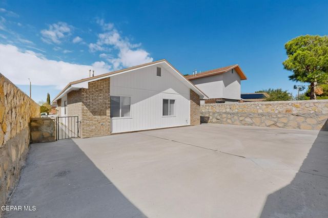 3320 CATHERINE ANN Drive, El Paso, TX 79936