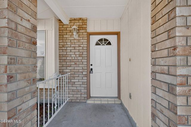 3320 CATHERINE ANN Drive, El Paso, TX 79936