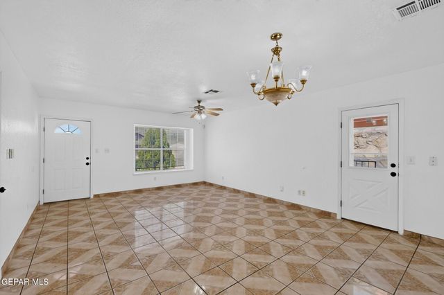 3320 CATHERINE ANN Drive, El Paso, TX 79936