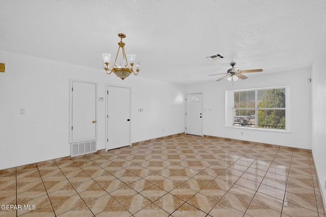 3320 CATHERINE ANN Drive, El Paso, TX 79936