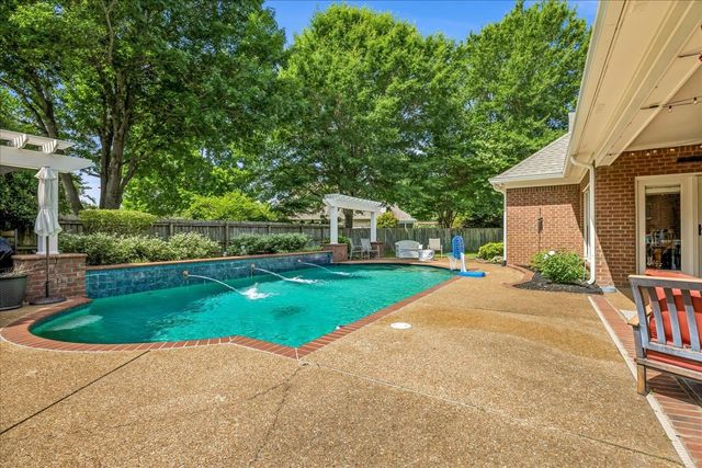9437 GROVEVIEW CV, Germantown, TN 38139
