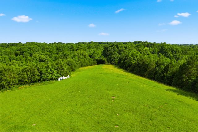 2250 Willisburg Lane, Lawrenceburg, KY 40342