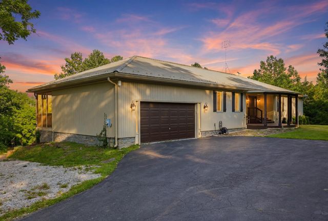 2250 Willisburg Lane, Lawrenceburg, KY 40342