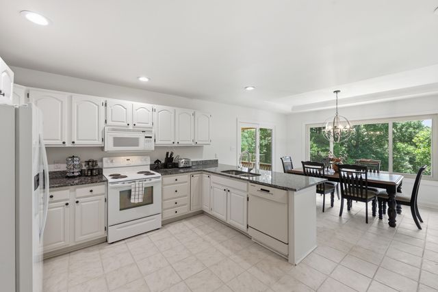 2250 Willisburg Lane, Lawrenceburg, KY 40342