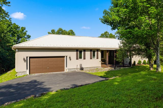 2250 Willisburg Lane, Lawrenceburg, KY 40342