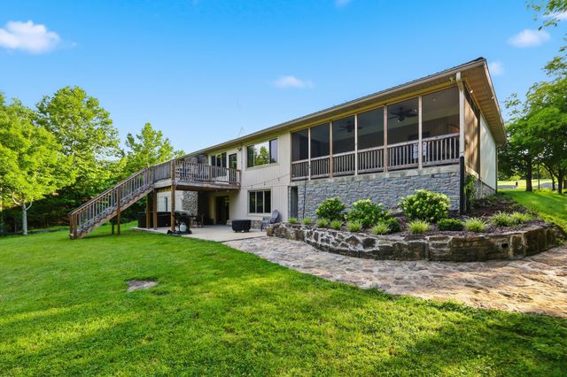 2250 Willisburg Lane, Lawrenceburg, KY 40342