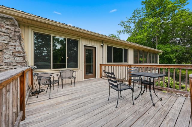 2250 Willisburg Lane, Lawrenceburg, KY 40342