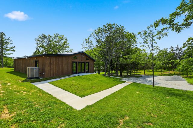 2250 Willisburg Lane, Lawrenceburg, KY 40342