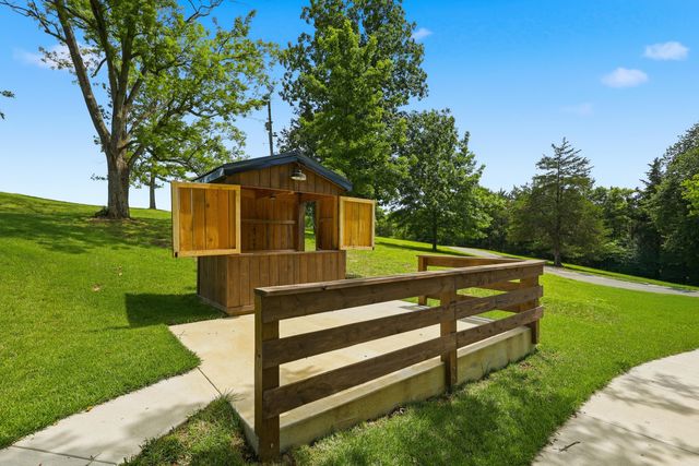 2250 Willisburg Lane, Lawrenceburg, KY 40342