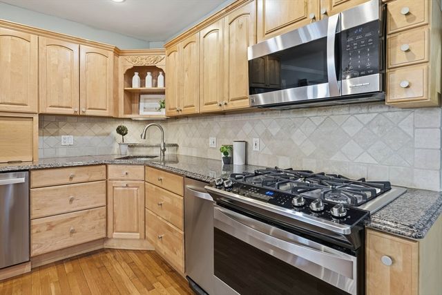 1 Elm Ave, Salem, MA 01970