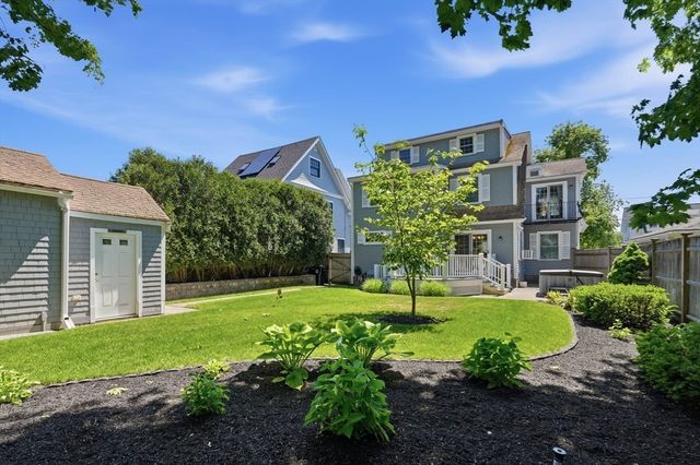 1 Elm Ave, Salem, MA 01970