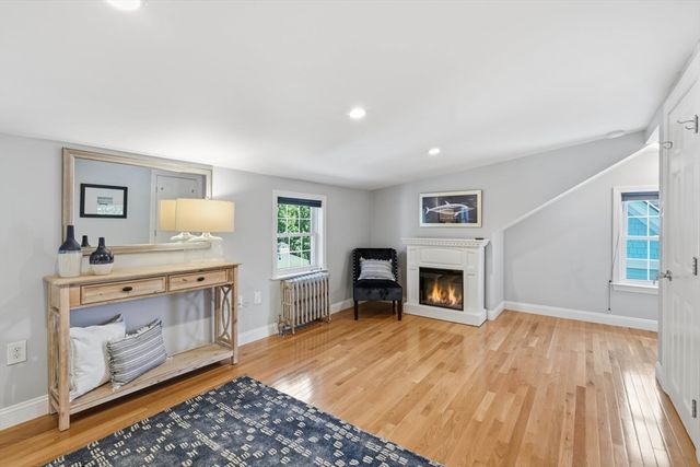 1 Elm Ave, Salem, MA 01970