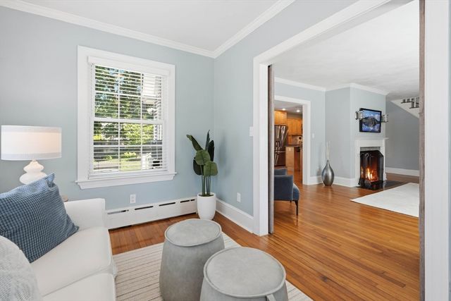 1 Elm Ave, Salem, MA 01970