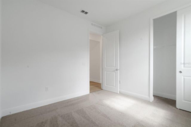 998 SWAMP CHESTNUT LOOP, Lady Lake, FL 32159