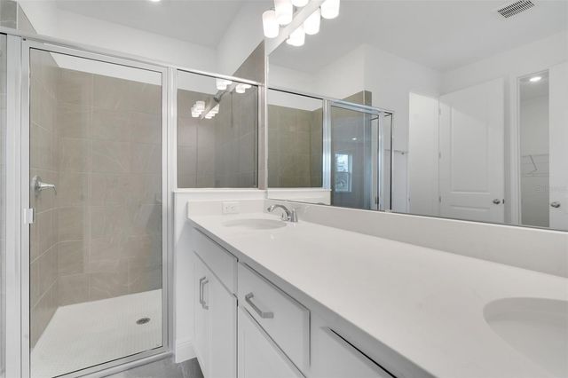 998 SWAMP CHESTNUT LOOP, Lady Lake, FL 32159