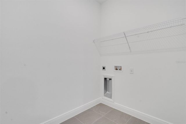 998 SWAMP CHESTNUT LOOP, Lady Lake, FL 32159