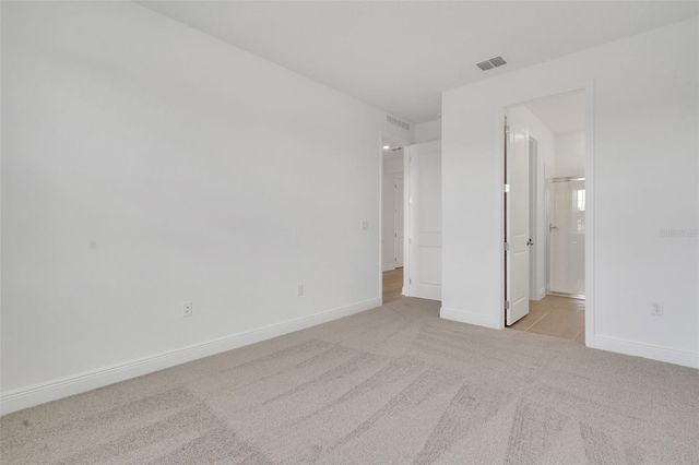 998 SWAMP CHESTNUT LOOP, Lady Lake, FL 32159