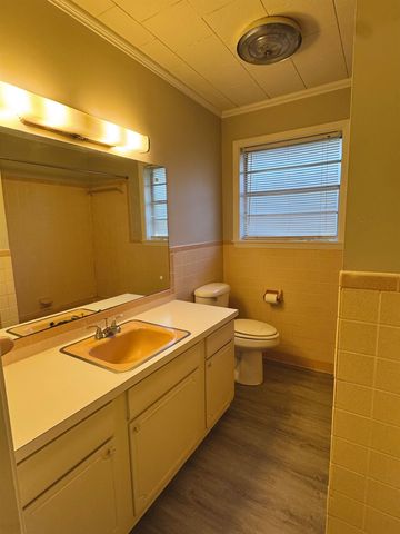 1635 Filmore St, Morgan City, LA 70380