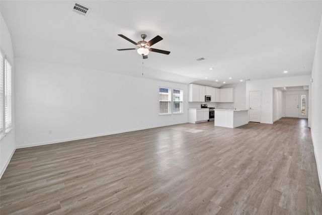 1057 Sunflower Terrace Drive, Magnolia, TX 77355