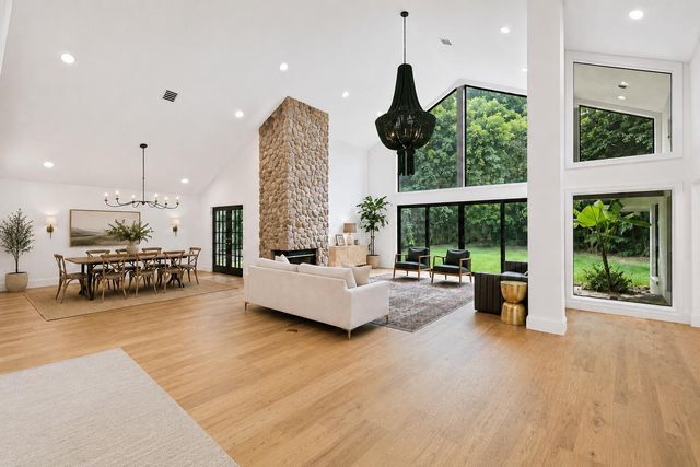 3235 Hyde Circle, Boca Raton, FL 33434