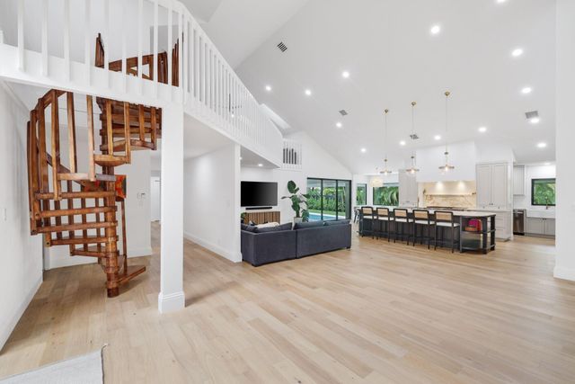 3235 Hyde Circle, Boca Raton, FL 33434