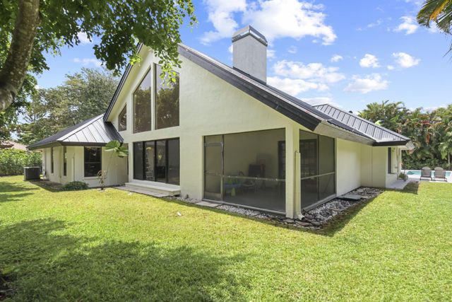 3235 Hyde Circle, Boca Raton, FL 33434