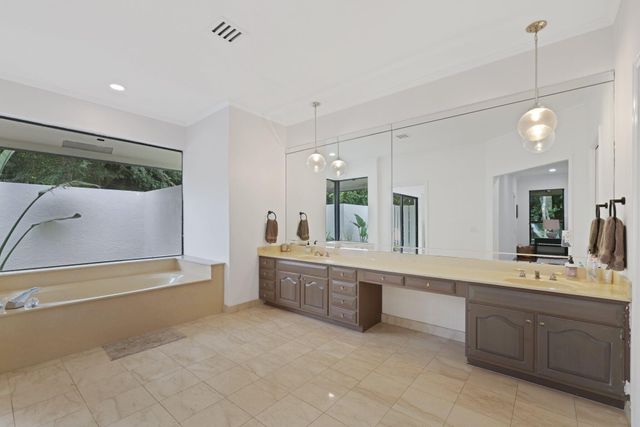 3235 Hyde Circle, Boca Raton, FL 33434