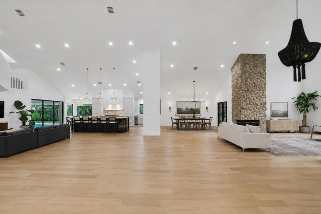 3235 Hyde Circle, Boca Raton, FL 33434