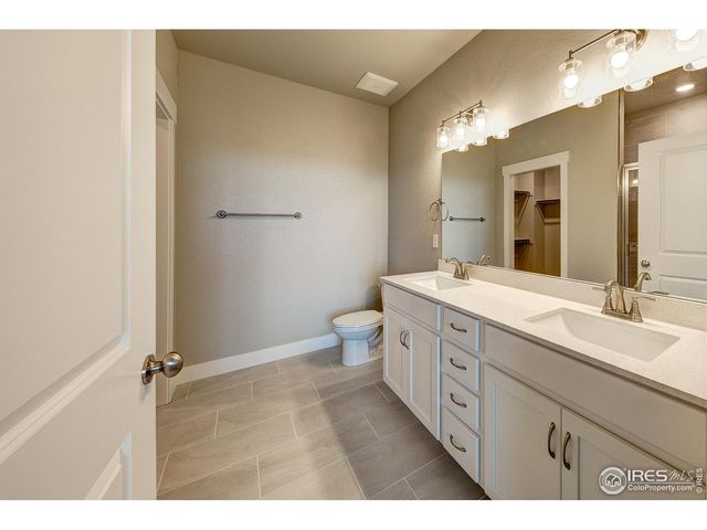 265 High Point Dr F-201, Longmont, CO 80504