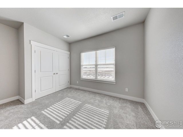 265 High Point Dr F-201, Longmont, CO 80504