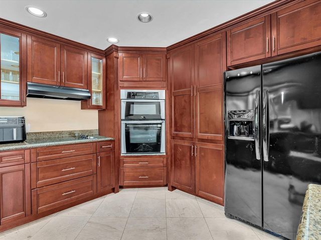 3971 NW 5th Drive, Deerfield Beach, FL 33442