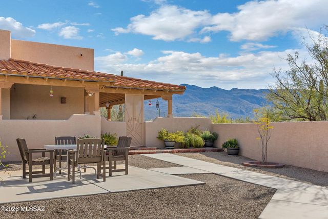 2305 N El Camino Rinconado, Tucson, AZ 85749